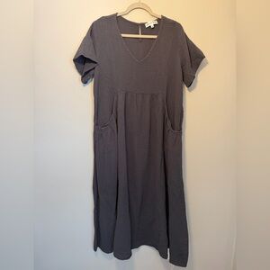Short sleeve maxi dress. Size large